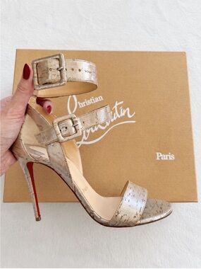 Christian Louboutin Multipot 100
Liege Pepite Metallic Cork Heels
38.5
